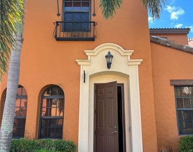 11947 Tulio Way - Photo Thumbnail 4