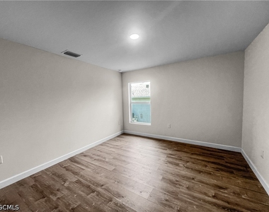 745 Harry Avenue S - Photo Thumbnail 31