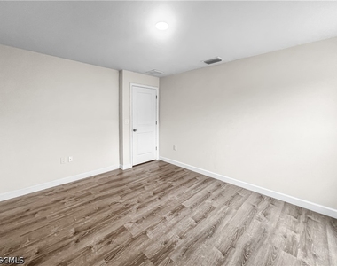 745 Harry Avenue S - Photo Thumbnail 30