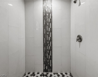 745 Harry Avenue S - Photo Thumbnail 21