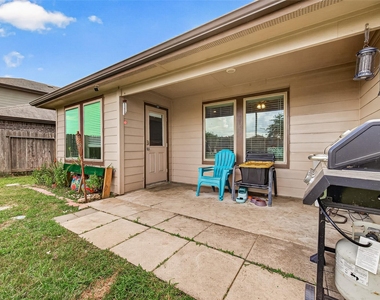 811 Petunia Falls Lane - Photo Thumbnail 43