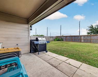 811 Petunia Falls Lane - Photo Thumbnail 37