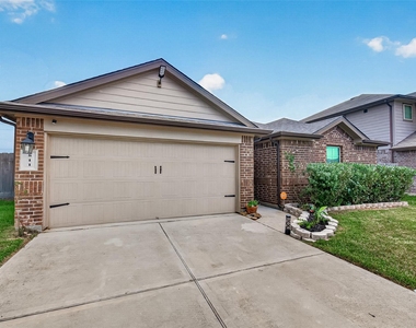 811 Petunia Falls Lane - Photo Thumbnail 5