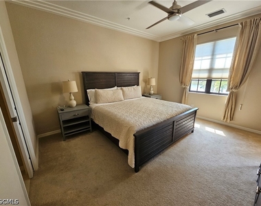 11256 Paseo Grande Boulevard - Photo Thumbnail 12