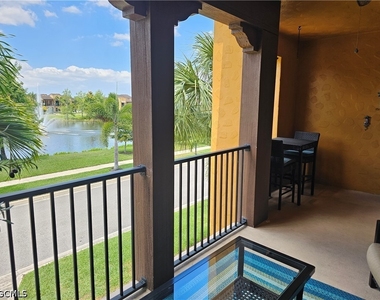 11256 Paseo Grande Boulevard - Photo Thumbnail 2