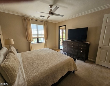 11256 Paseo Grande Boulevard - Photo Thumbnail 13