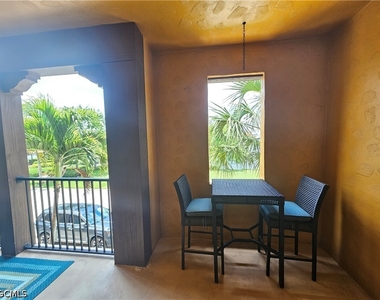 11256 Paseo Grande Boulevard - Photo Thumbnail 3
