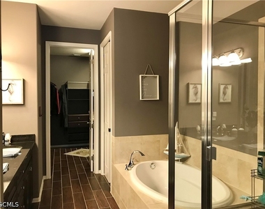 11908 Izarra Way - Photo Thumbnail 11