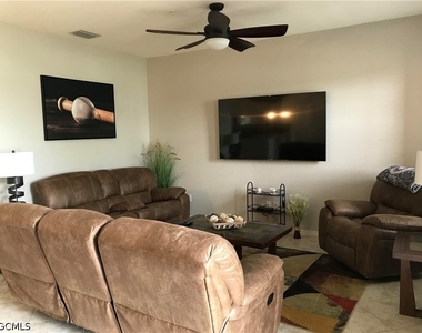 11875 Izarra Way - Photo Thumbnail 3