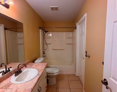 1977 46th Street Sw - Photo Thumbnail 1