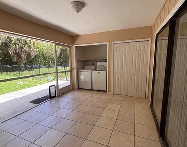 1977 46th Street Sw - Photo Thumbnail 4