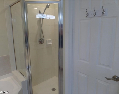5308 Chiquita Boulevard S - Photo Thumbnail 13