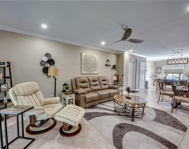 5308 Chiquita Boulevard S - Photo Thumbnail 10