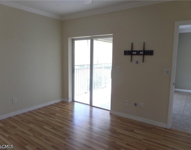 5308 Chiquita Boulevard S - Photo Thumbnail 9