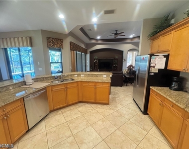 11848 Rosalinda Court - Photo Thumbnail 14
