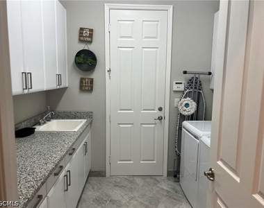 11624 Stonecreek Circle - Photo Thumbnail 4