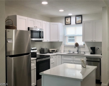 16881 Davis Road - Photo Thumbnail 6