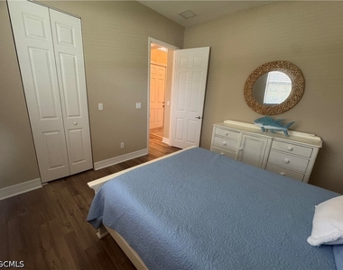 10253 Gulfstone Court - Photo Thumbnail 3
