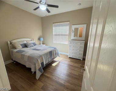10253 Gulfstone Court - Photo Thumbnail 9