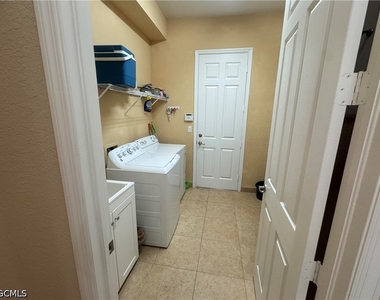 10253 Gulfstone Court - Photo Thumbnail 7