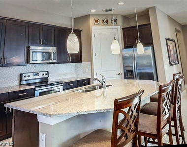 12690 Fairington Way - Photo Thumbnail 10