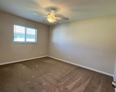 1318 Ne 2nd Street - Photo Thumbnail 12