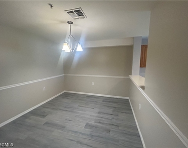 9420 Ivy Brook Run - Photo Thumbnail 5