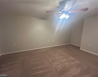 9420 Ivy Brook Run - Photo Thumbnail 7