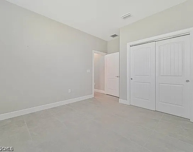 42218 Edgewater Drive - Photo Thumbnail 8