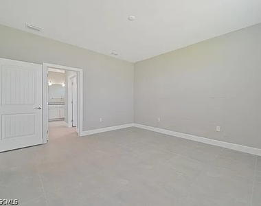 42218 Edgewater Drive - Photo Thumbnail 17