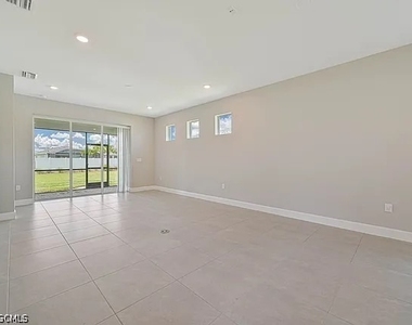 42218 Edgewater Drive - Photo Thumbnail 15