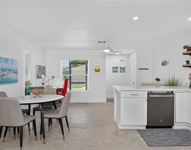 27581 Imperial Shores Boulevard - Photo Thumbnail 9