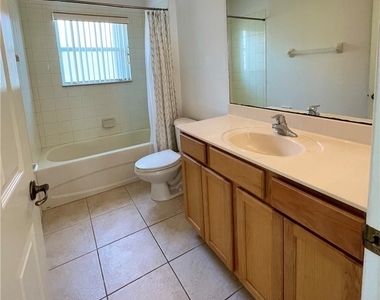 17038 Tremont Street - Photo Thumbnail 7
