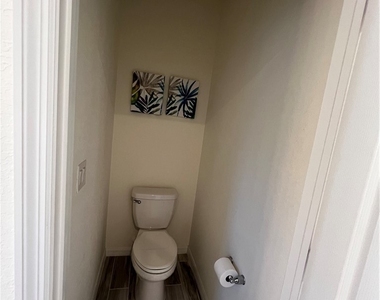 15556 Pascolo Lane - Photo Thumbnail 20
