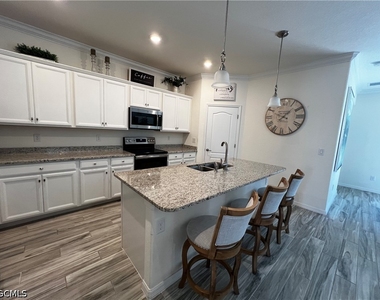 15556 Pascolo Lane - Photo Thumbnail 8