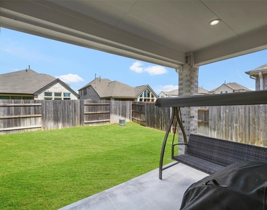 7115 Prairie Heights Drive - Photo Thumbnail 26