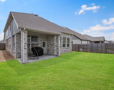 7115 Prairie Heights Drive - Photo Thumbnail 29