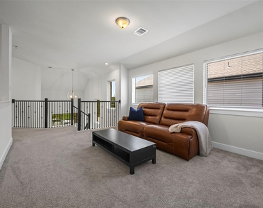 7115 Prairie Heights Drive - Photo Thumbnail 21