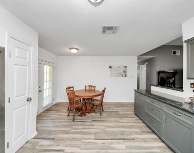 11031 Kirkmead Drive - Photo Thumbnail 14