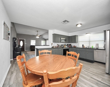 11031 Kirkmead Drive - Photo Thumbnail 6