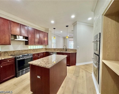 11661 Plantation Preserve Circle S - Photo Thumbnail 8