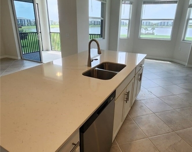 5479 Double Eagle Circle - Photo Thumbnail 10
