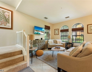 9066 Albion Lane N - Photo Thumbnail 4