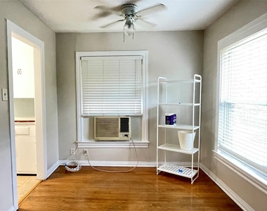 1502 Elmen Street - Photo Thumbnail 3
