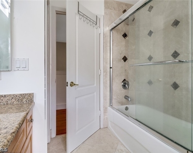 8271 Laurel Lakes Way - Photo Thumbnail 28
