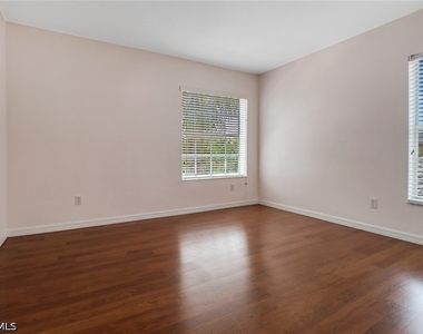 8271 Laurel Lakes Way - Photo Thumbnail 29