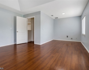 8271 Laurel Lakes Way - Photo Thumbnail 22