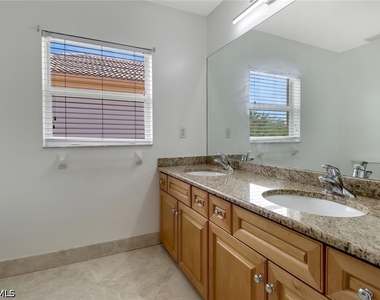 8271 Laurel Lakes Way - Photo Thumbnail 27