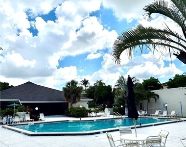 1517 Sw 51st Lane - Photo Thumbnail 13