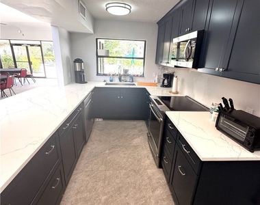 1517 Sw 51st Lane - Photo Thumbnail 21